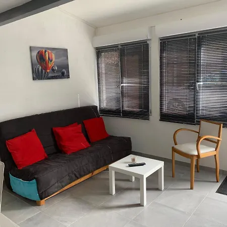 L D Ange 2 Idealement Situe 47m2 Entre Le Port Et Le Village Apartment